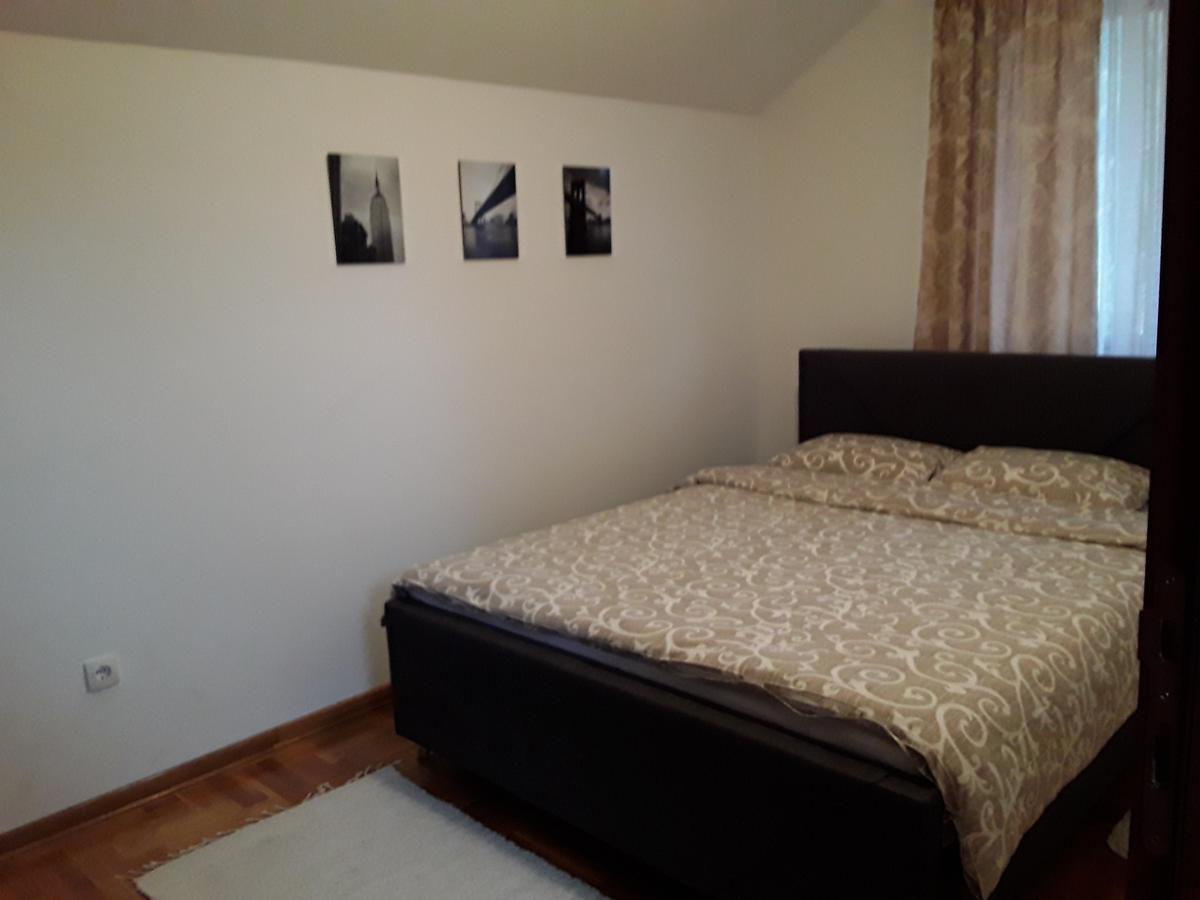 Apartment Ivanovic *